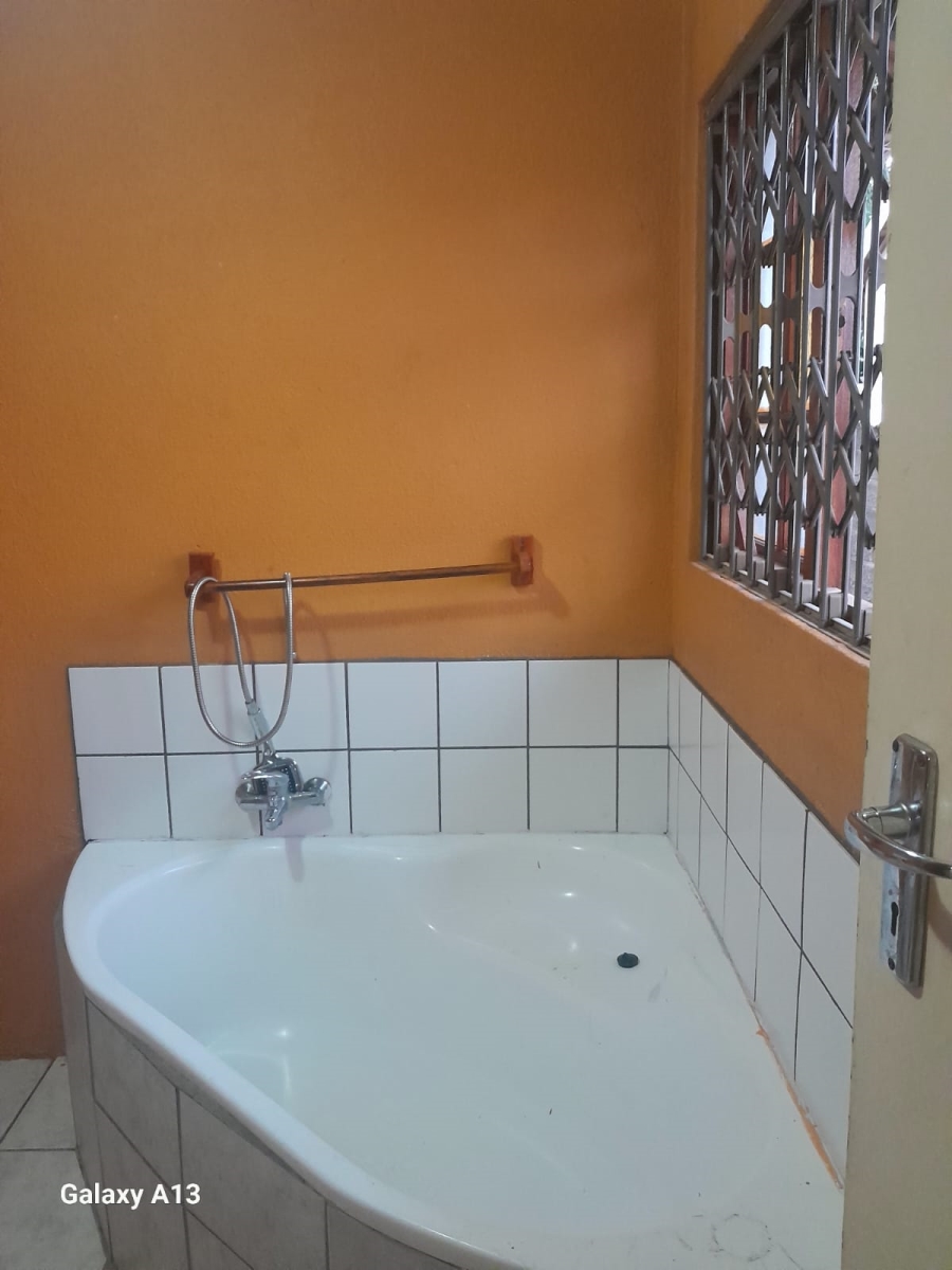 3 Bedroom Property for Sale in Tlhabane West North West